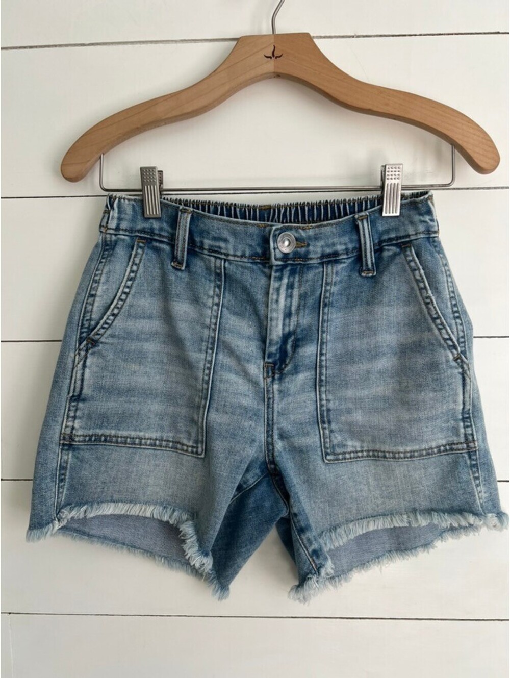 Aerie Adventure High-Waisted Patch Pocket Denim Shorts Light Wash XS Beachy Boho